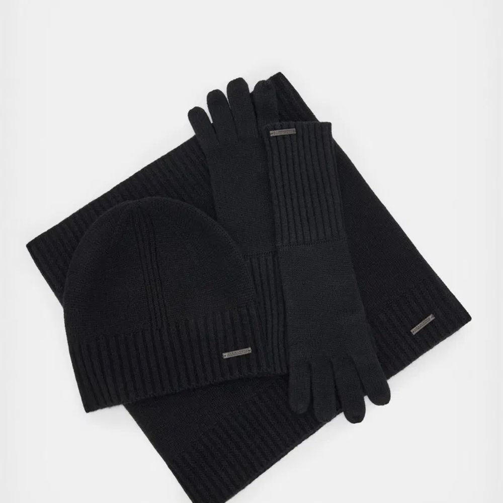 Marcia Scarf, Gloves And Beanie Gift Set - Picture 3 of 8
